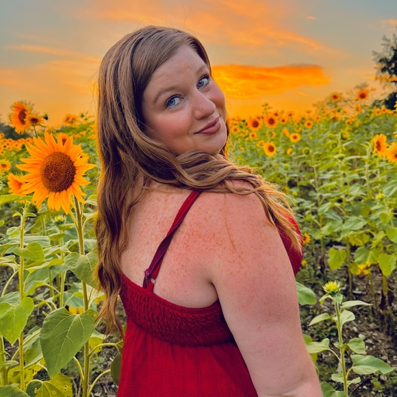 Poshing Kait ๐ - Picture 1 of 3